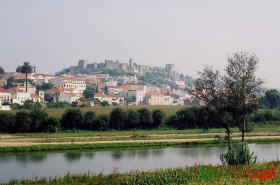 �R�C���u���ߍx